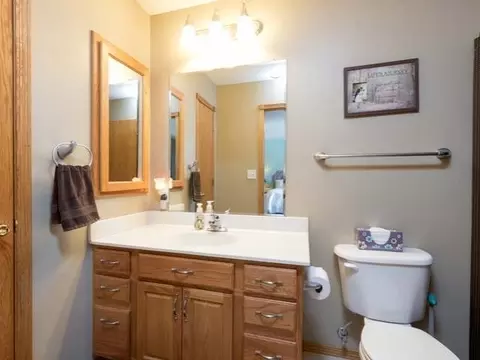 4530 Turnbow, Bismarck, ND 58503 photo 8
