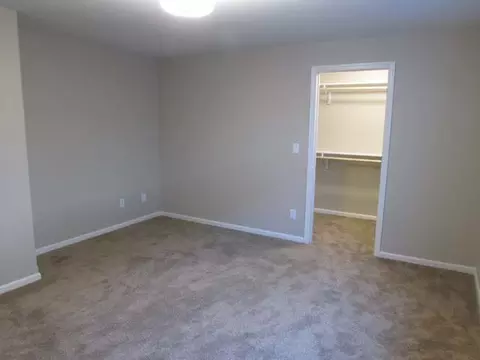 800 Calvert Dr, Bismarck, ND 58503 photo 8