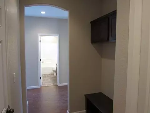 800 Calvert Dr, Bismarck, ND 58503 photo 5