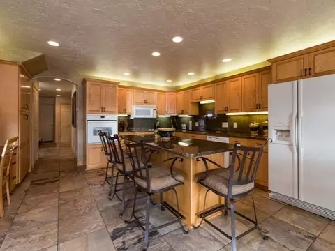 1013 Southport Lp, Bismarck, ND 58504 photo 5