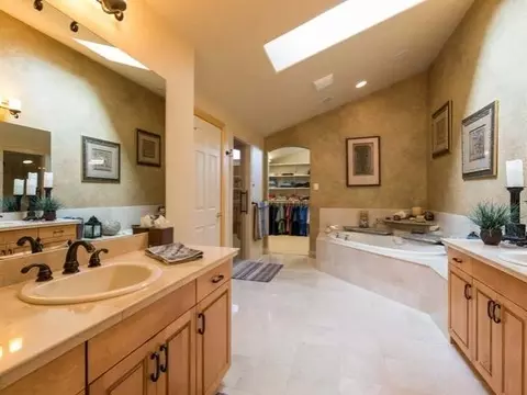 1013 Southport Lp, Bismarck, ND 58504 photo 17