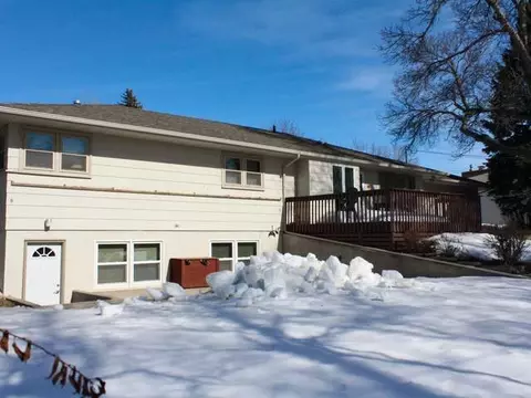 217 Owens Ave E, Bismarck, ND 58501 photo 9