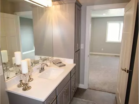 345 Lasalle Dr E, Bismarck, ND 58501 photo 5