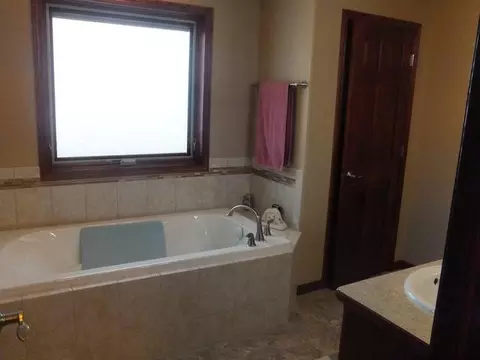 2802 El Paso Dr, Bismarck, ND 58503 photo 8