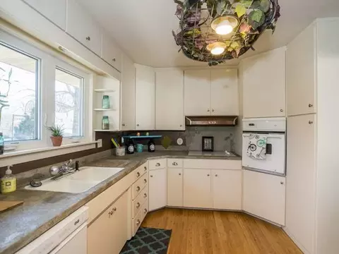 1315 Meredith Dr, Bismarck, ND 58501 photo 4