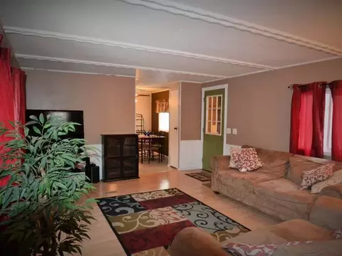 209 Deer St E, Mandan, ND 58554 photo 6