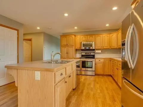 125 Calgary Ave E, Bismarck, ND 58503 photo 8