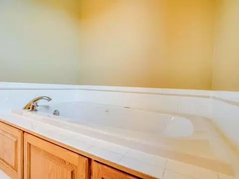 125 Calgary Ave E, Bismarck, ND 58503 photo 24