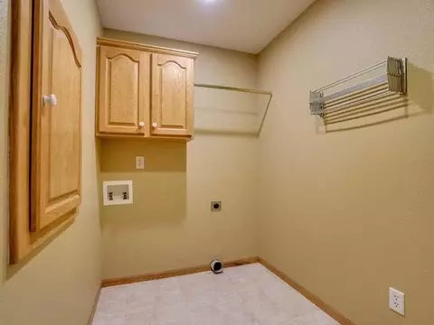 125 Calgary Ave E, Bismarck, ND 58503 photo 21
