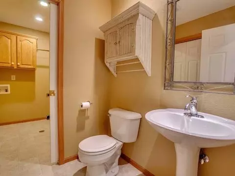 125 Calgary Ave E, Bismarck, ND 58503 photo 20