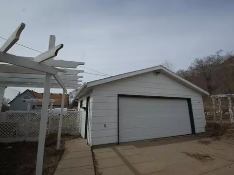 808 2nd St NE, Mandan, ND 58554 photo 21