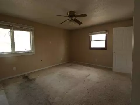 808 2nd St NE, Mandan, ND 58554 photo 7
