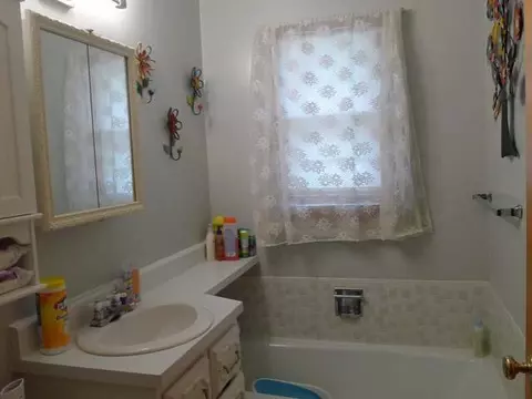 1704 Sunset Dr NW, Mandan, ND 58554 photo 8
