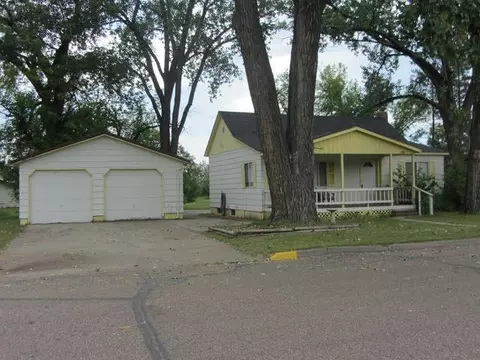 408 Lyon St, Stanton, ND 58571 photo 1