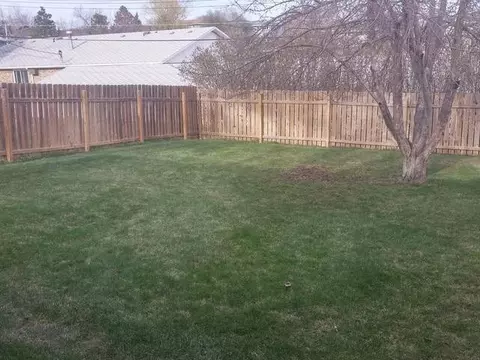 802 1st Ave NE, Mandan, ND 58554 photo 2