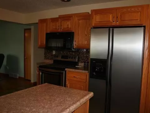 802 1st Ave NE, Mandan, ND 58554 photo 8