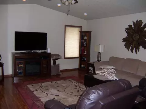 2502 Michael Ln SE, Mandan, ND 58554 photo 18
