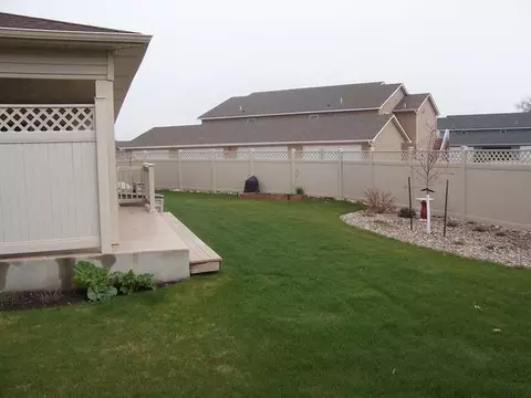 2502 Michael Ln SE, Mandan, ND 58554 photo 4