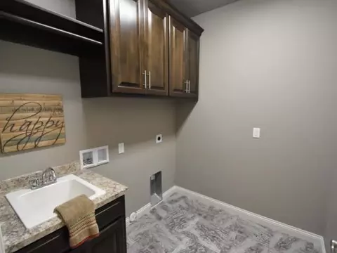 1113 Community Lp, Bismarck, ND 58503 photo 26