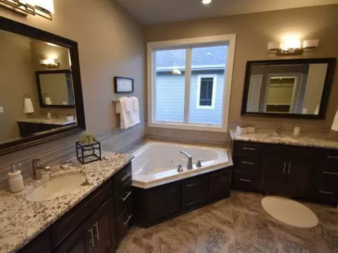 1113 Community Lp, Bismarck, ND 58503 photo 18