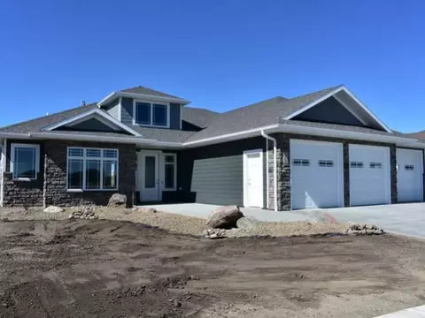 1113 Community Lp, Bismarck, ND 58503 photo 1
