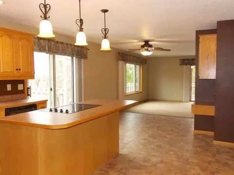 357 Brandon Loop S, Bismarck, ND 58503 photo 7