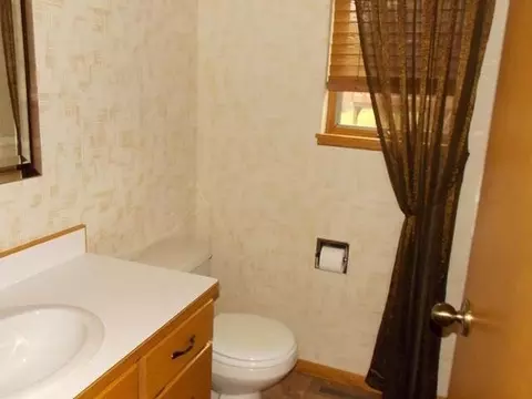 357 Brandon Loop S, Bismarck, ND 58503 photo 13