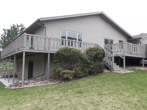 357 Brandon Loop S, Bismarck, ND 58503 photo 2