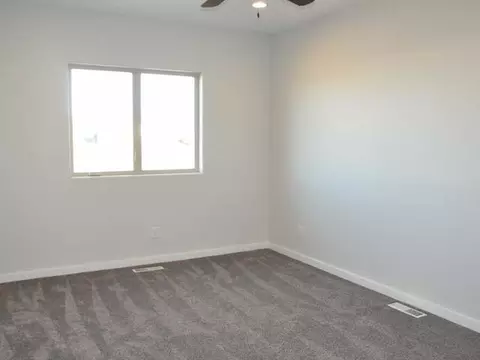 402 Cobblestone Lp, Mandan, ND 58554 photo 24
