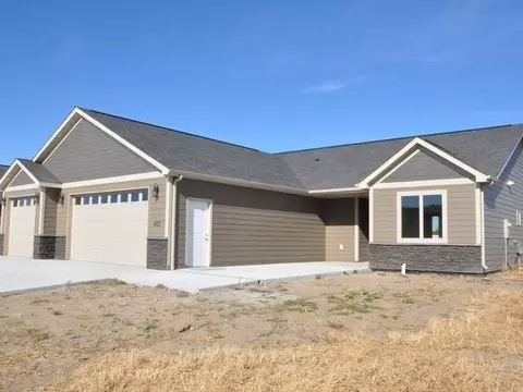 402 Cobblestone Lp, Mandan, ND 58554 photo 41