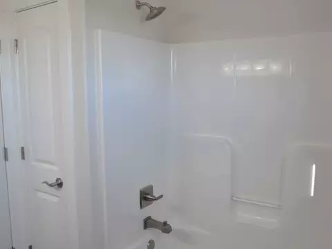402 Cobblestone Lp, Mandan, ND 58554 photo 28