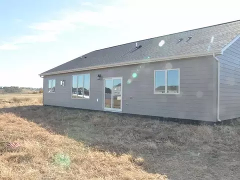 402 Cobblestone Lp, Mandan, ND 58554 photo 44