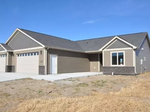 402 Cobblestone Lp, Mandan, ND 58554 photo 42