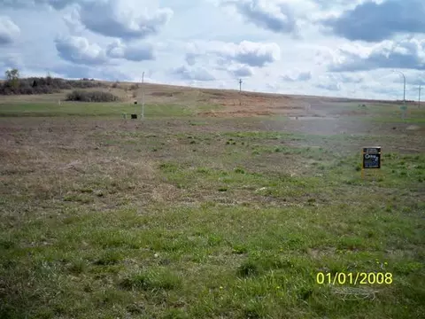 408 Cobblestone Lp, Mandan, ND 58554 photo 6