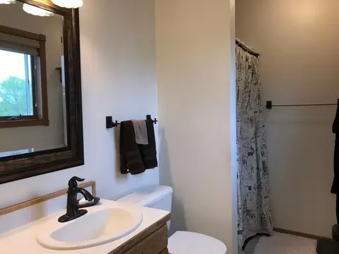 3005 Northshore Loop SE, Mandan, ND 58554 photo 26