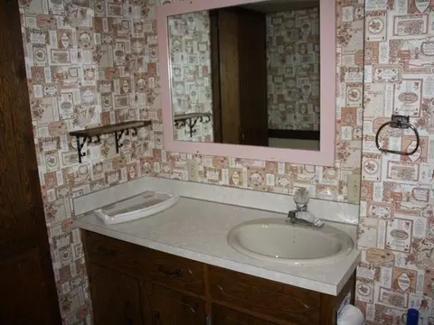 112 E Sycamore Ave, Linton, ND 58552 photo 15