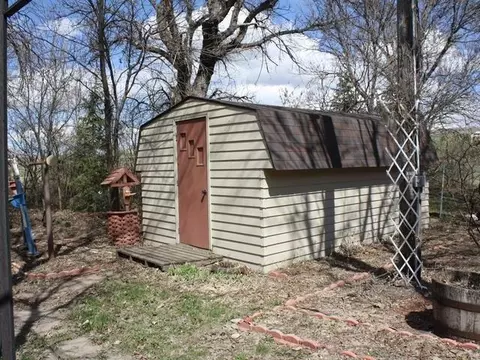 112 E Sycamore Ave, Linton, ND 58552 photo 18