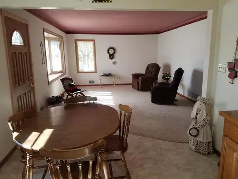 1902 7th St N, Bismarck, ND 58501 photo 3