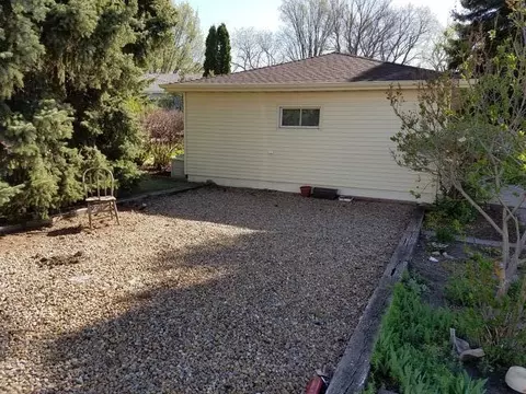 1902 7th St N, Bismarck, ND 58501 photo 21