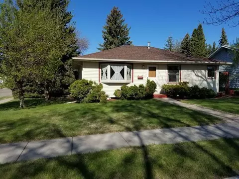 1902 7th St N, Bismarck, ND 58501 photo 1