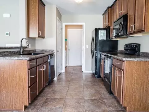 2609 Douglas Pl SE, Mandan, ND 58554 photo 6