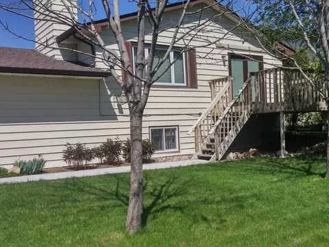 935 Capitol Ave E, Bismarck, ND 58501 photo 3