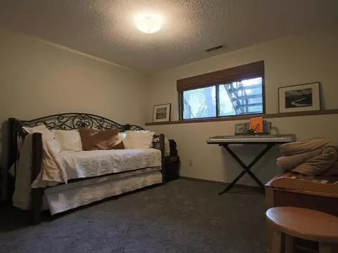 413 Brandon Dr E, Bismarck, ND 58503 photo 18