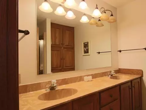 413 Brandon Dr E, Bismarck, ND 58503 photo 13