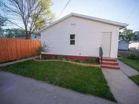609 11th St N, Bismarck, ND 58501 photo 16