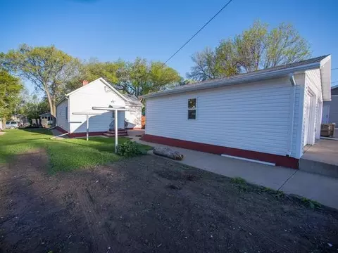 609 11th St N, Bismarck, ND 58501 photo 19
