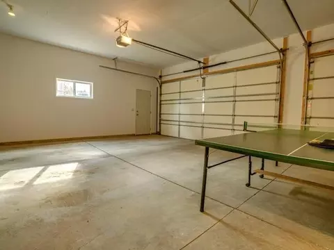 3423 Crocus Ave, Bismarck, ND 58501 photo 32