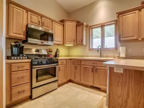3423 Crocus Ave, Bismarck, ND 58501 photo 22