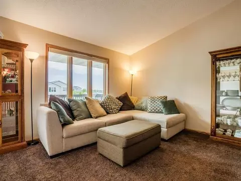 3423 Crocus Ave, Bismarck, ND 58501 photo 9