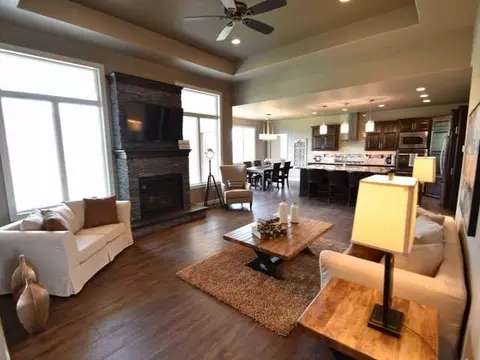 1119 Community Lp, Bismarck, ND 58503 photo 8